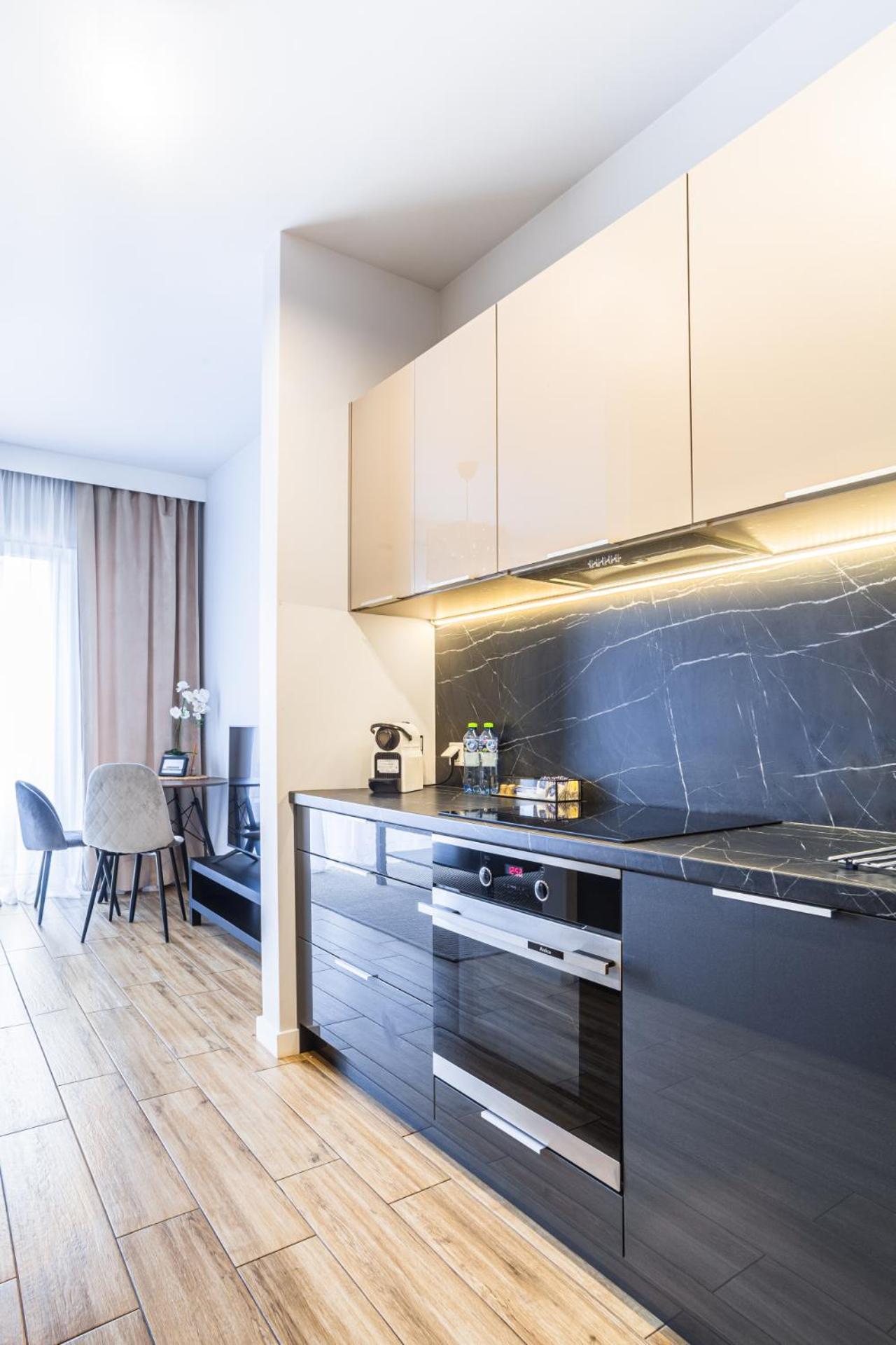 Apartamenty Ceglana Park -Parking W Hali Garazowej- Piekne Nowe Osiedle Katowice Buitenkant foto